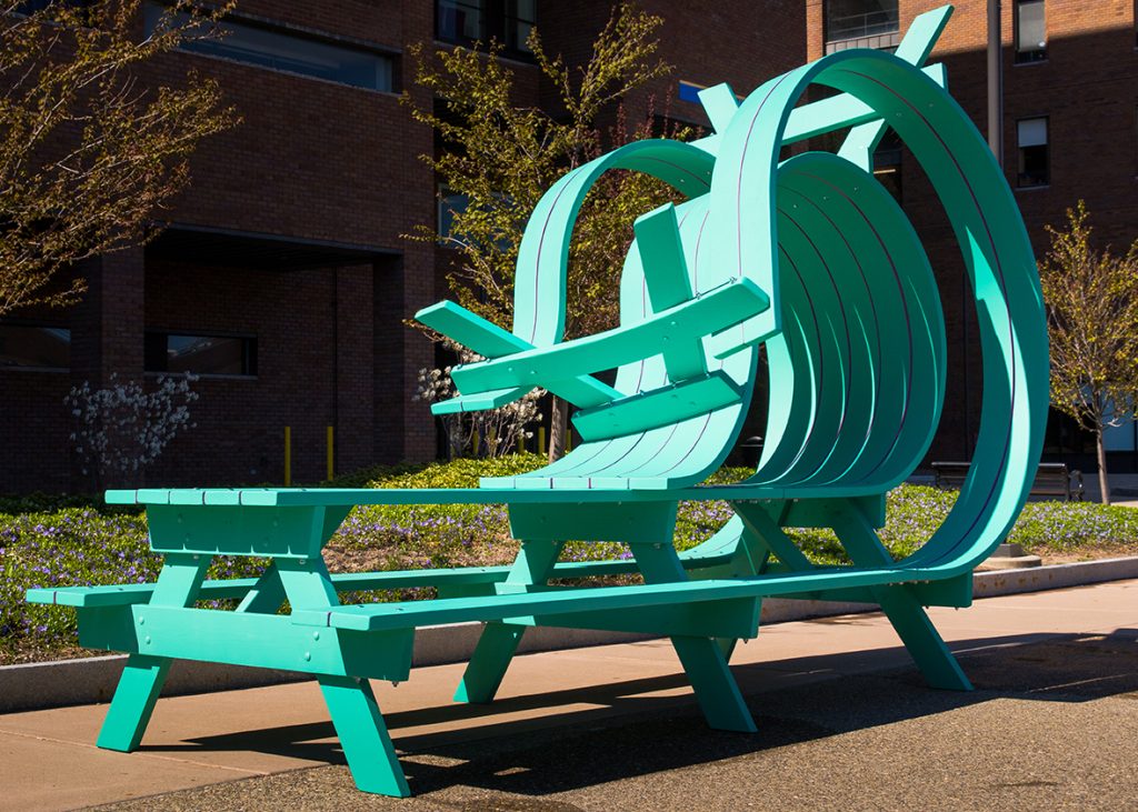 Michael-Beitz-sculptural design and human relationships green bench - thechicflaneuse