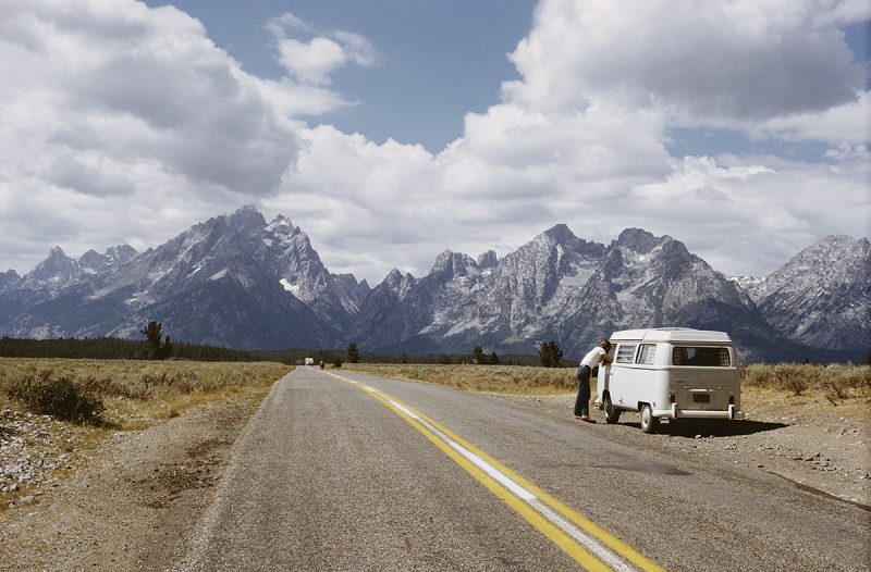 Traveling-in-a-Volkswagen-Bus-on-the-way-to-the-Teton-Range-in-the-Rocky-Mountains-Wyoming-1965-Archive-Photos-Getty-Images