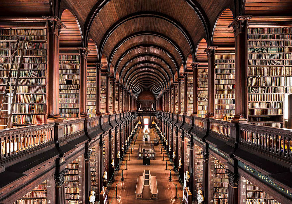 Trinity-College-Library-Dublin-1732-Thibaud-Poirier-thechicflaneuse